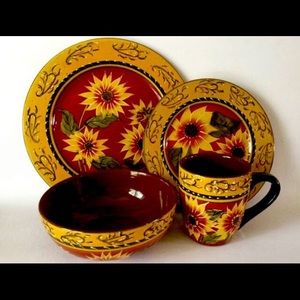 4 Piece Sunflower Place Setting: (1) Lg. Plate; (1) Sm. Plate; (1) Bowl &(1) Mug
